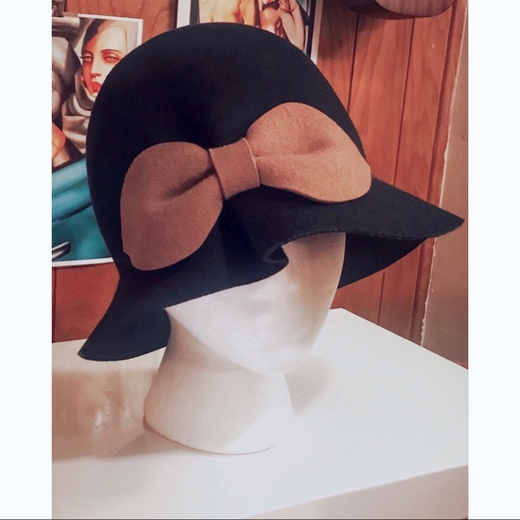 SOLD Retro Wool Black Brown Bow Bell Cloche Hat UO - Picture 7 of 8